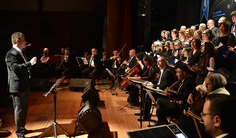 Bahar Konseri gönülleri şenlendirdi