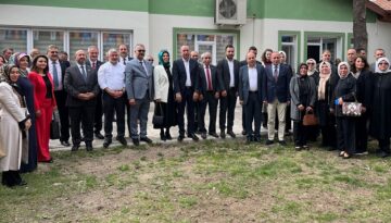 Ak parti coşkuyla bayramlaştı