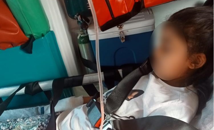 Küçük Zeynep’in parmağı kesildi!