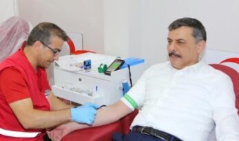 Vali Çiftçi’ye altın madalya!