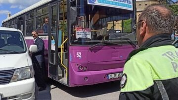 Gazi caddesinde trafik felç oldu!