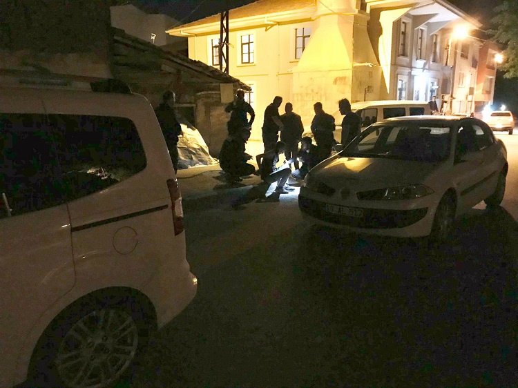 Tartışmada 2 kişi bıçaklandı!