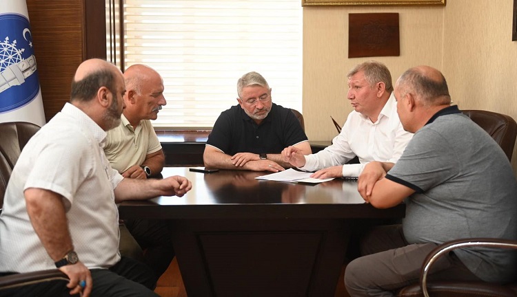İlçelere Asfalt Desteği Sürüyor