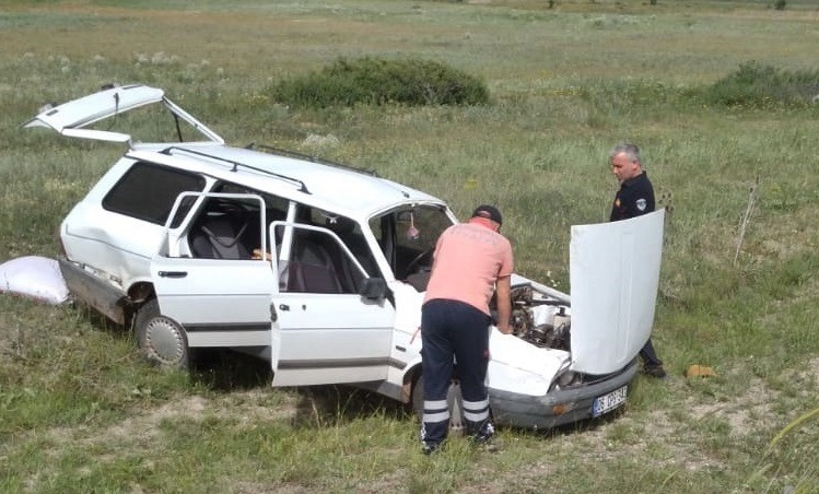 Kontrolden çıkarak tarlaya uçtu