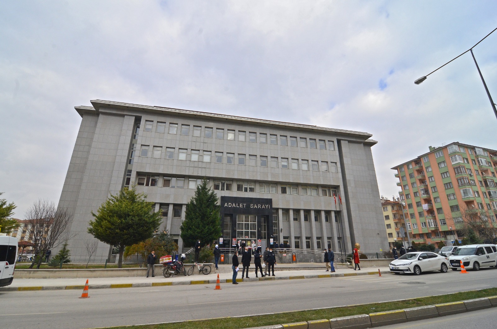 Ölümlü olayda 9 sanığa hapis cezası!