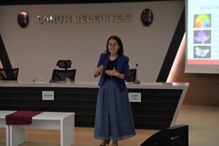 Belediye’den etkili iletişim semineri