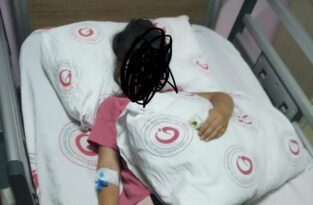 7 yaşındaki kızın parmağı koptu!