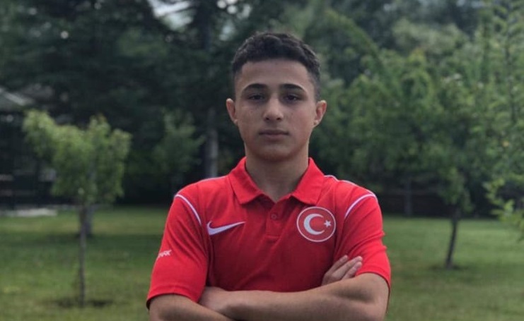 Enes Avrupa Şampiyonu oldu