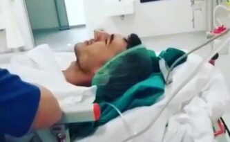 Narkozun etkisiyle ezan okudu!