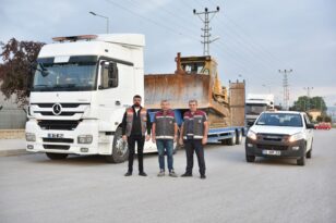 Belediye afet bölgesine araç gönderdi