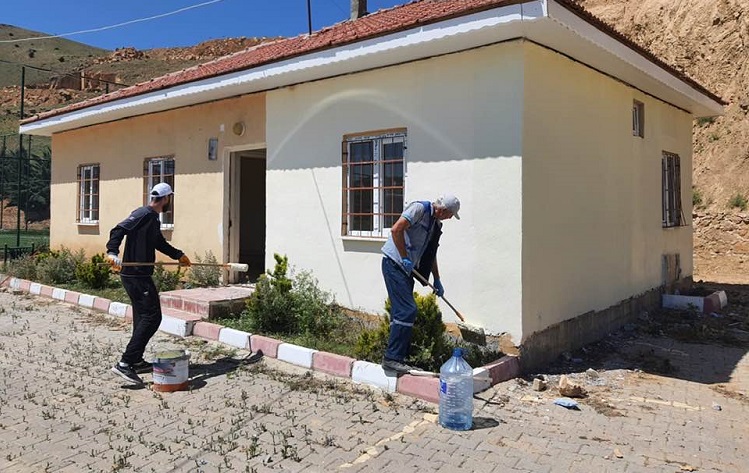 Spor tesislerine bakım yapıldı