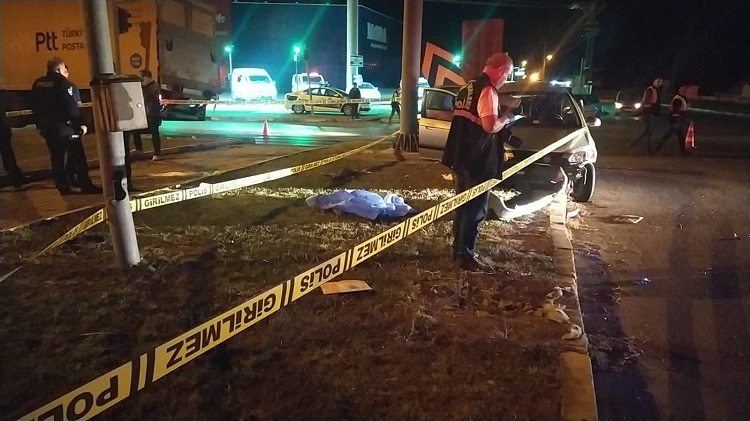 Anne ve bebeği kazada vefat etti!