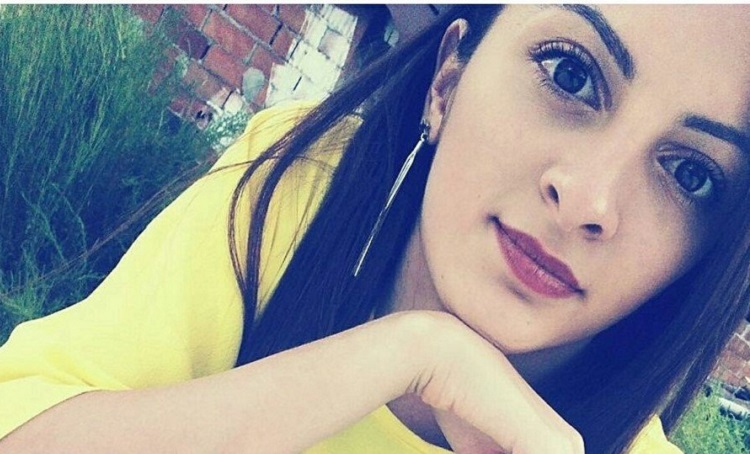 Genç kız hastalığa yenik düştü