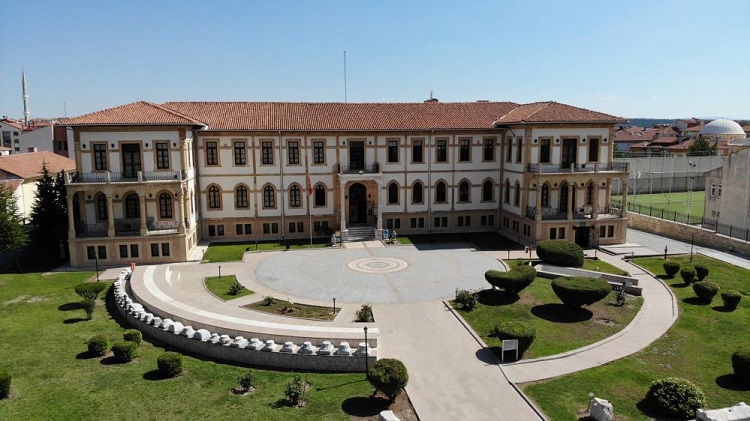 Çorum Müzesi’nde 15 bin eser var!