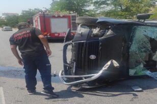 Kontrolden çıkan araç devrildi!