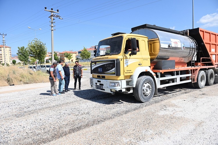 Belediye’den Ata sokaklara asfalt