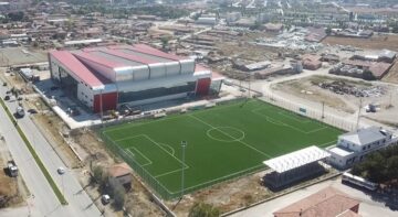 Yeni kapalı spor salonu tamamlanıyor