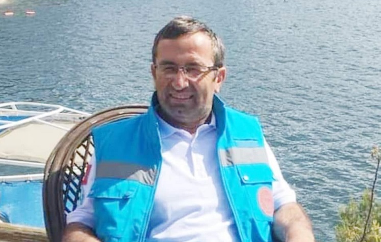 Sağlık çalışanı kansere yenildi!