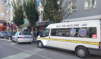 Otel odasında kalp krizi geçirdi!