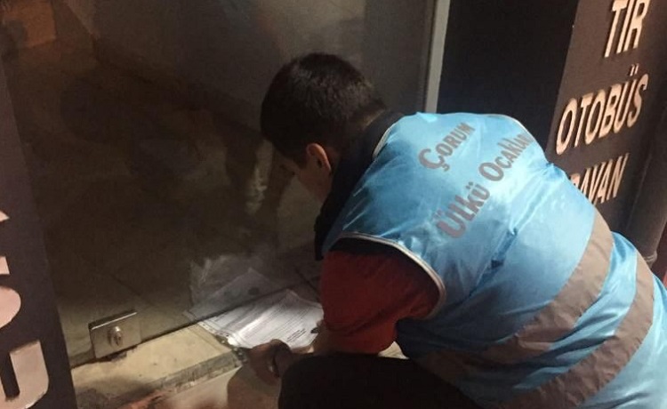 Esnafa siftah parası dağıttılar!