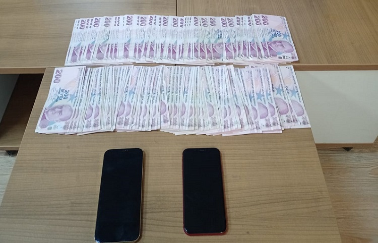 Sahte altın satanlar yakalandı!