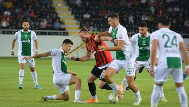 Çorum FK evinde kazandı