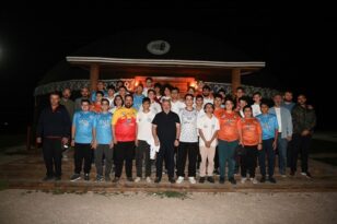 Kayseri’den gelen gençleri ağırladı