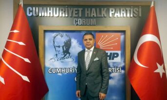 Cumhuriyet vazgeçilmez bir değerdir