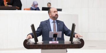 Mecliste kadro talebine dikkat çekti!