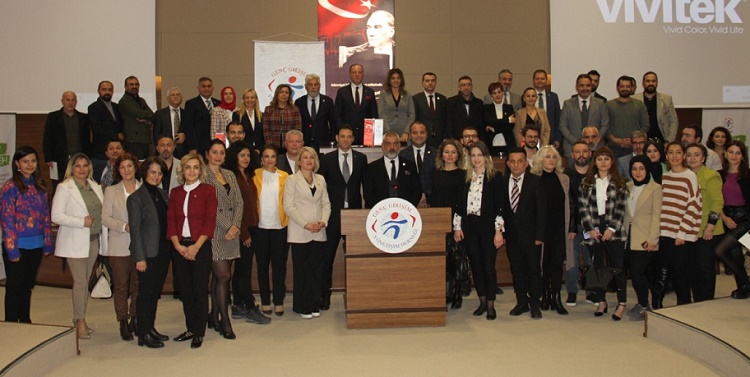 Çorumlu iş insanlarıyla buluştular