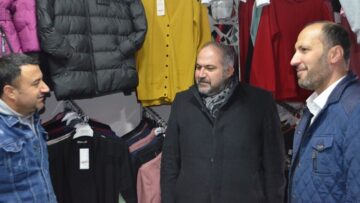 Saadet partisi sahada çalışıyor