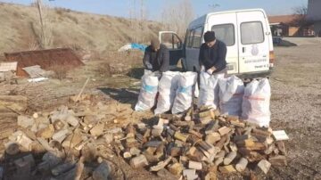 İhtiyaç sahiplerine odun desteği