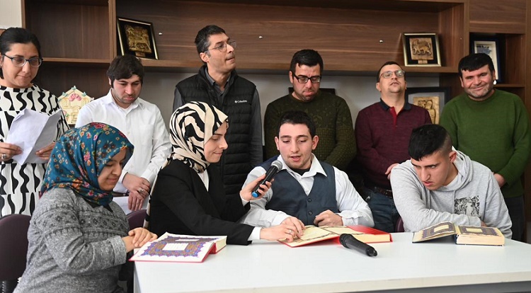 Engelleri aşıp Kur’an ile buluştular