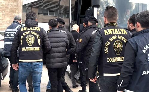 Memur yapacağız diyerek dolandırdılar!