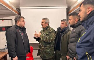 Çadır ve konteynır gönderilmesini istedi!
