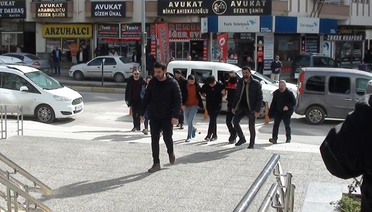 Arkadaşlarını vuranlar tutuklandı!