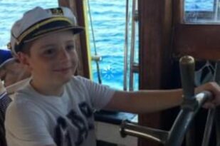 Deniz asansör boşluğunda can verdi