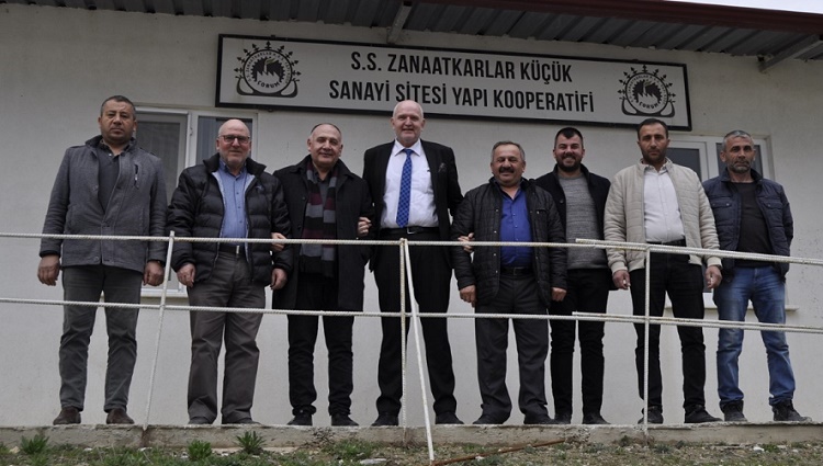 MHP’li adaylardan zanaatkarlara ziyaret