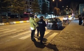Otomobilin çarptığı yaya yaralandı