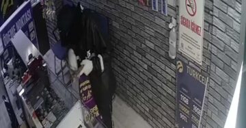 Çorum’daki hırsızlık kamerada!