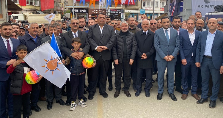 Ak partiden Alaca’da gövde gösterisi