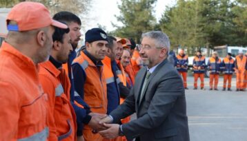 Emek ve dayanışma gününü kutladı