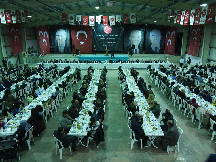 MHP teşkilatından gönül birliği iftarı