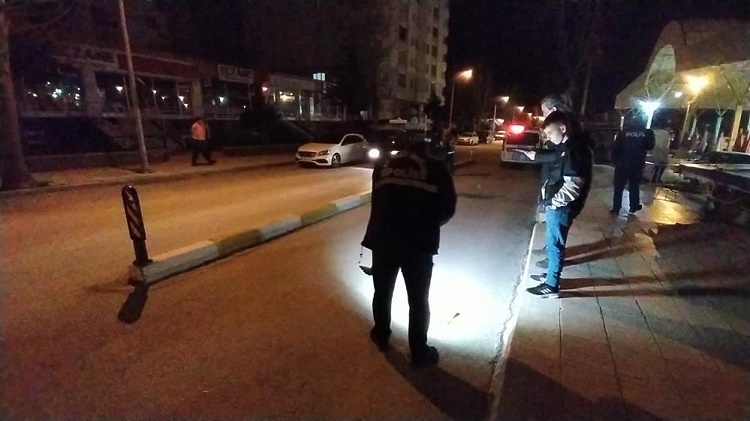 Pompalı tüfekle vurup kaçtı!