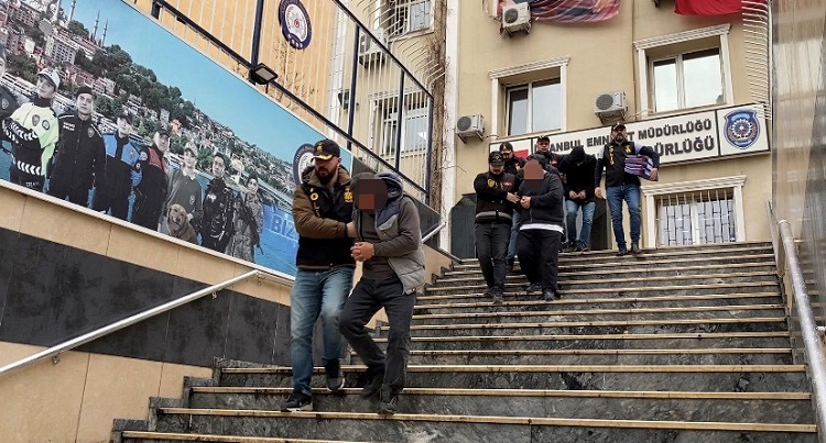 Oto hırsızlık çetesi çökertildi