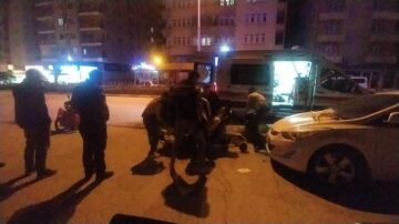 Motosikletliye çarptı bırakıp kaçtı