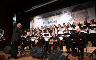THM konserinde salon dolup taştı