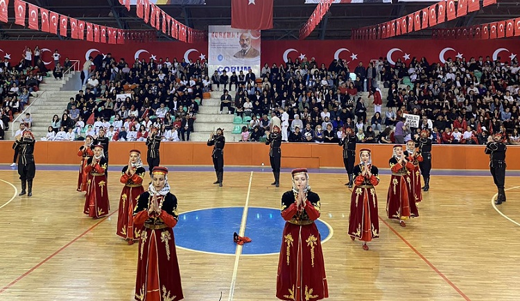 Çorum’da 19 Mayıs coşkuyla kutlandı