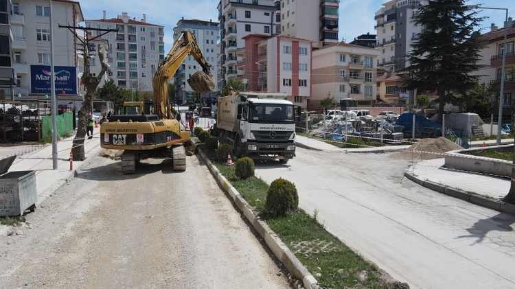 Hüyük caddesi yenileniyor