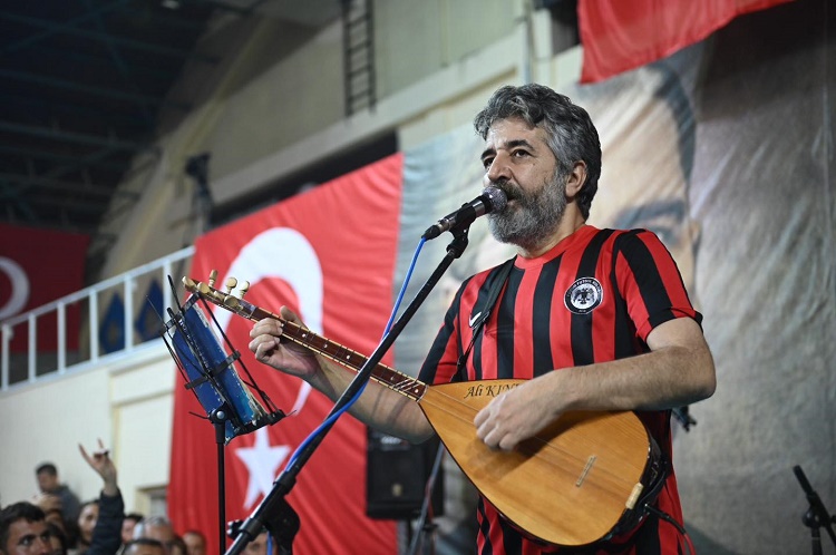 Çorum’da Ali Kınık rüzgarı esti